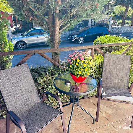 Stacy's House * Калаврита