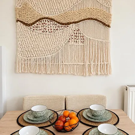 Stacy's House קלבריטה